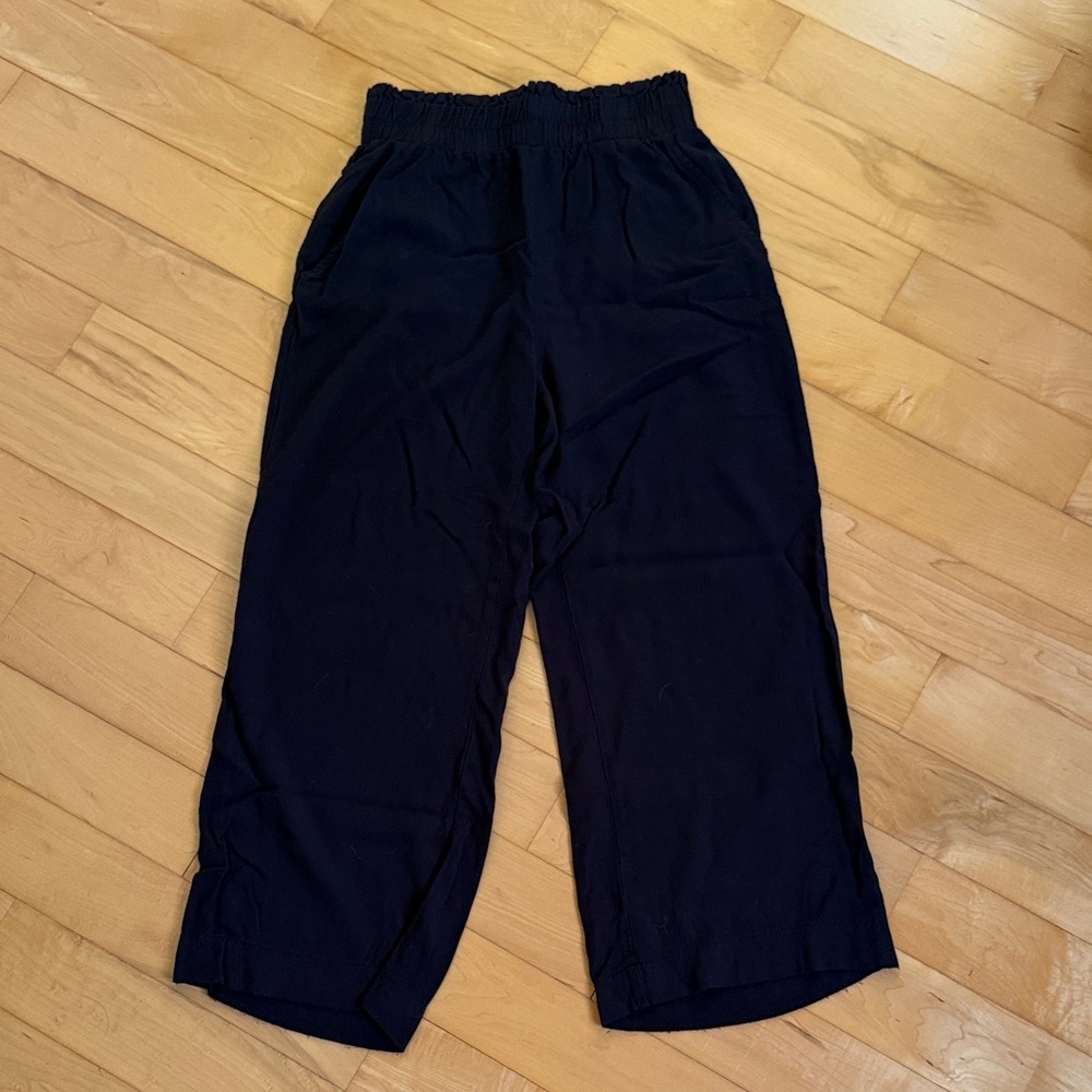 Black flowy pants